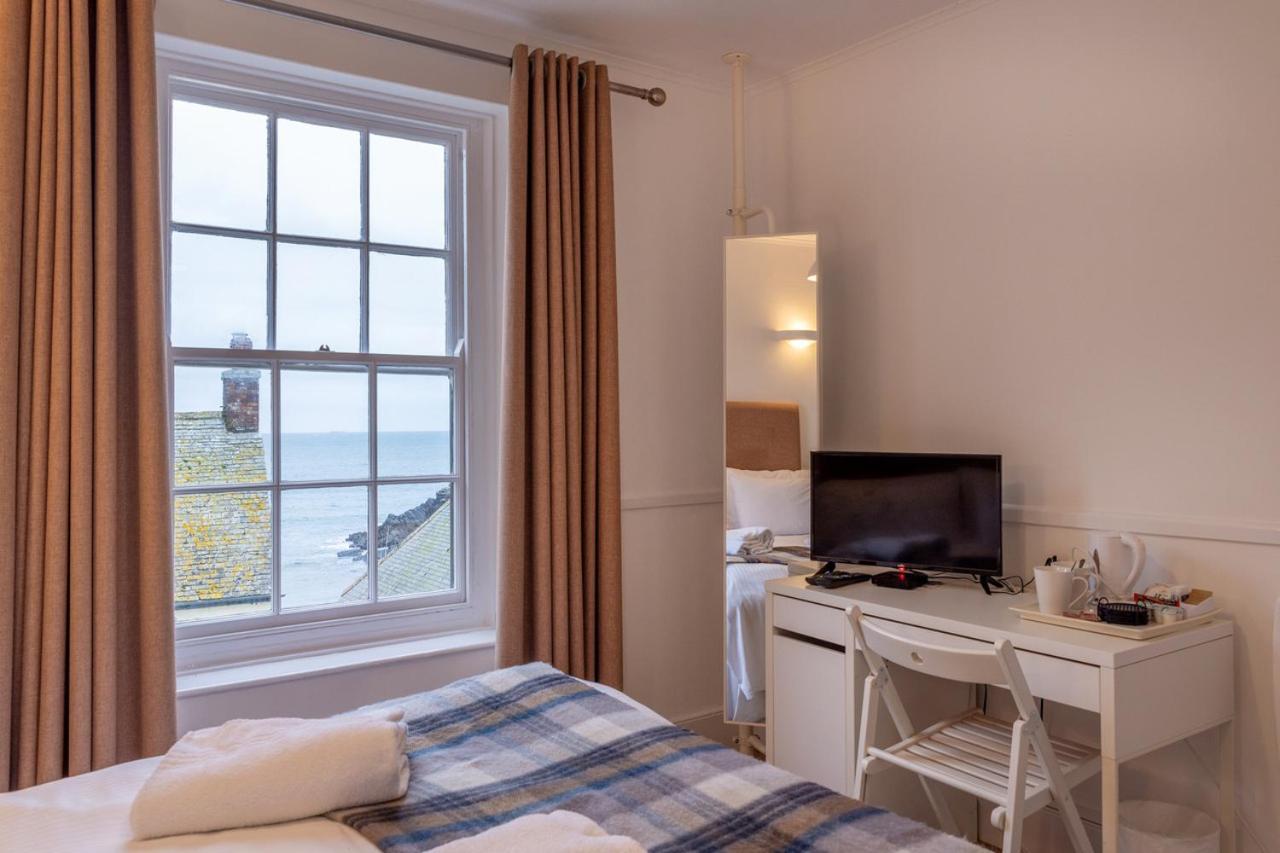 Cadgwith Cove Inn Cameră foto