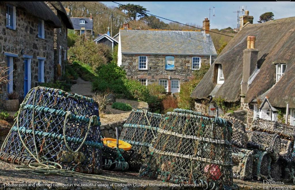 Cadgwith Cove Inn Exterior foto
